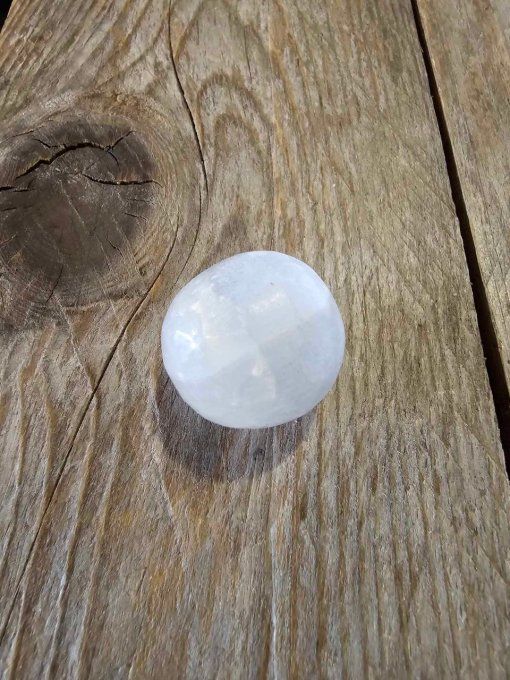 La Pierre Sélénite Naturelle