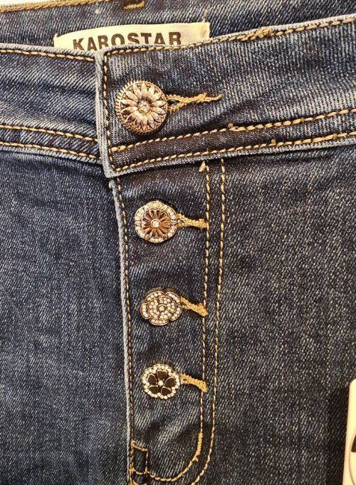 Jean stretch boutons brillants 